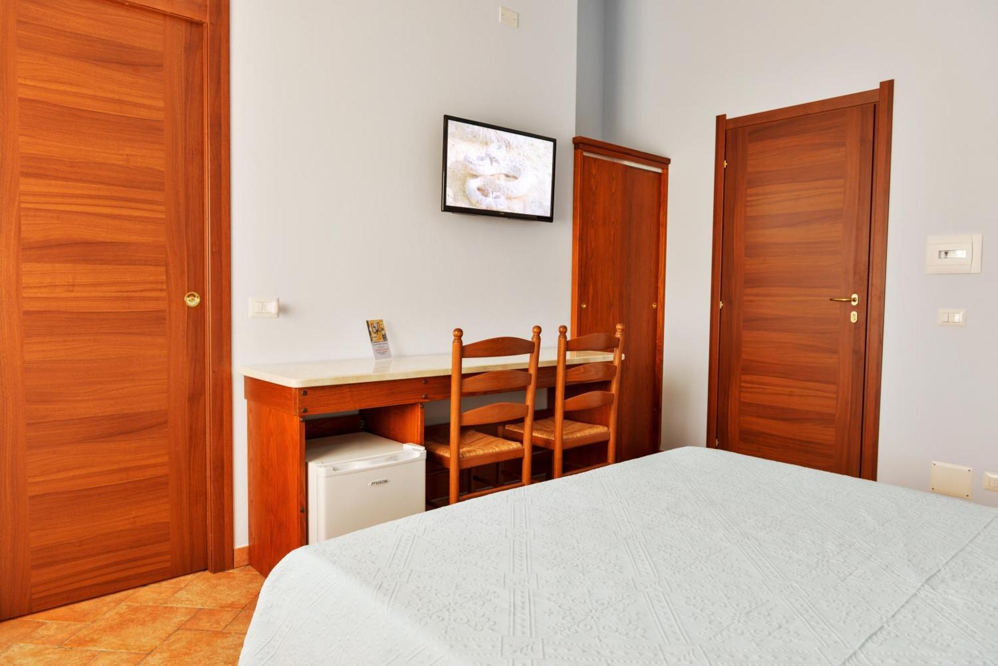 Nuraghe Bianco Bed & Breakfast ซานตา มาเรีย ลา ปาลมา ภายนอก รูปภาพ
